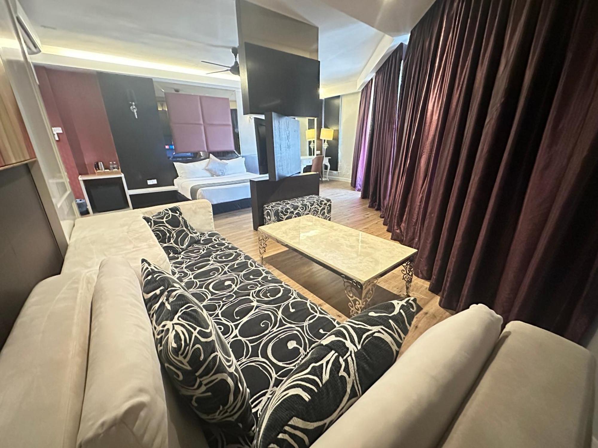 The Sterling Boutique Hotel Melaka Exteriör bild